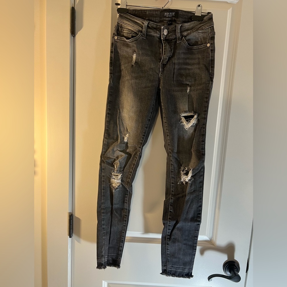 Judy Blue Skinny Jeans - 3/26